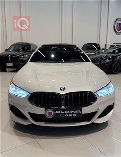 بي ام دبليو 8 الفئة